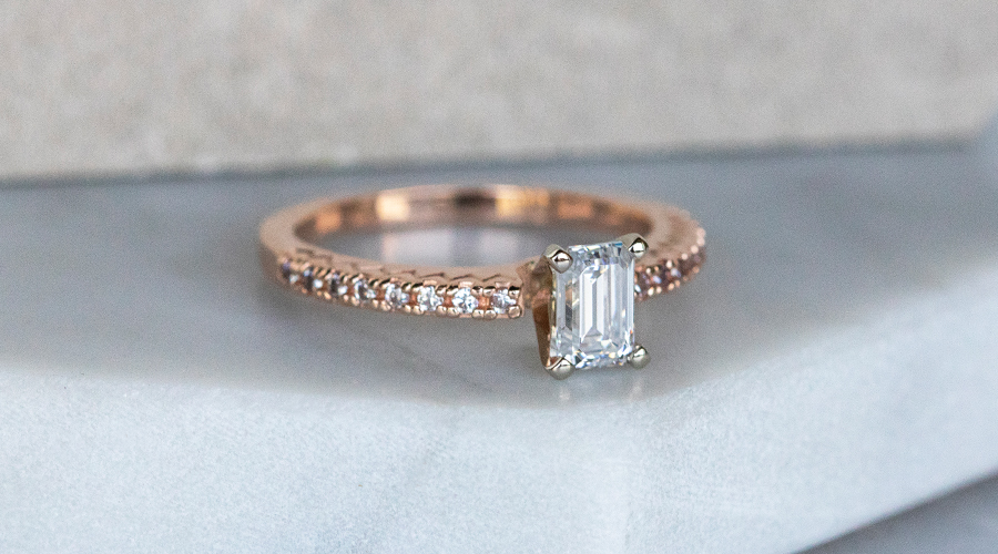 emerald cut engagement ring