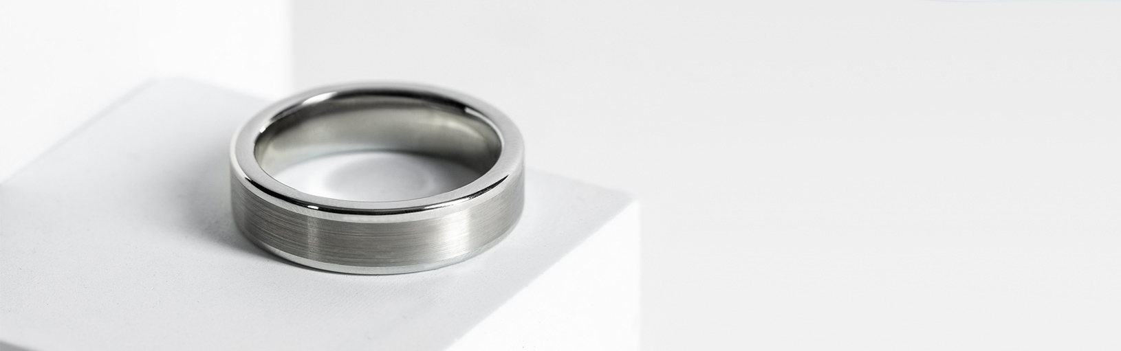 A men's wedding band