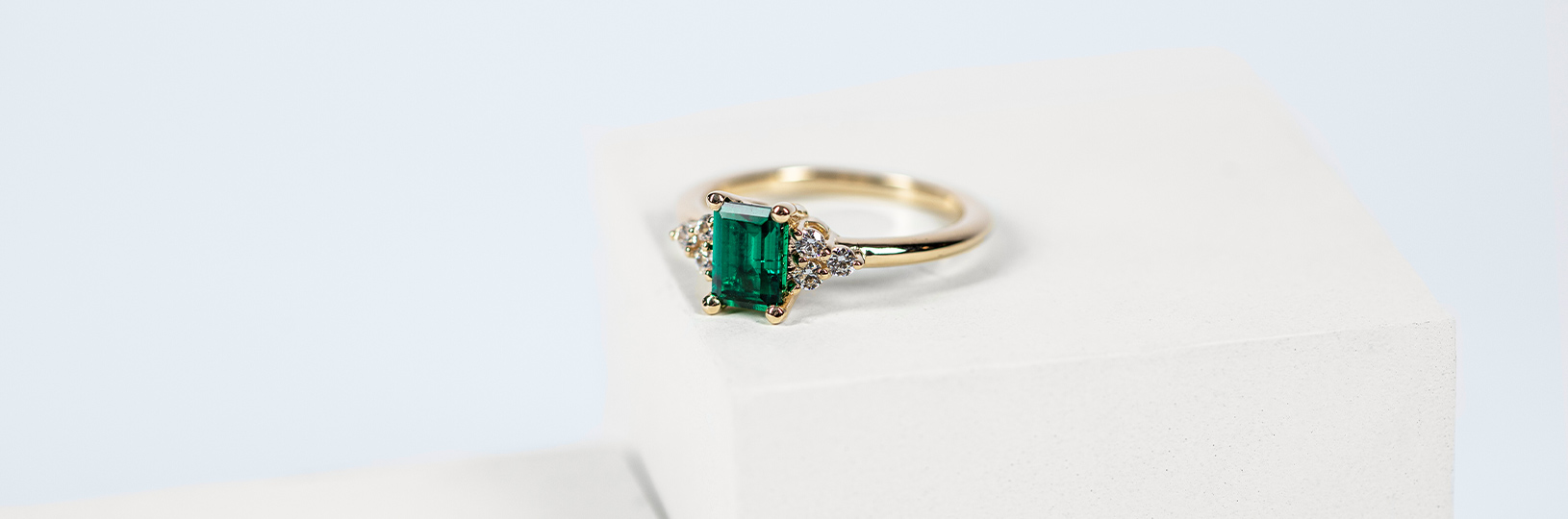 Emerald cut diamond ring