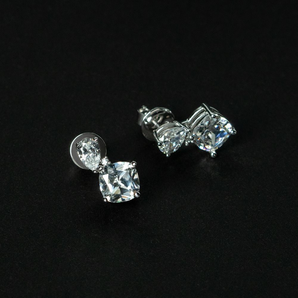 Dione Earrings