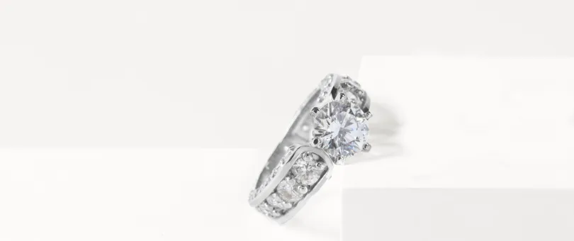 Pavé style diamond ring